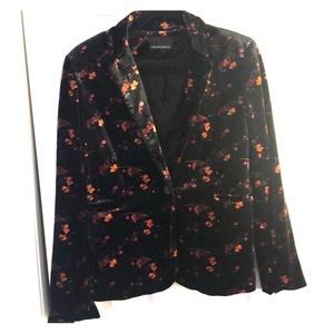 Floral patterned velvet blazer